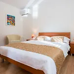 Eden Apartament *